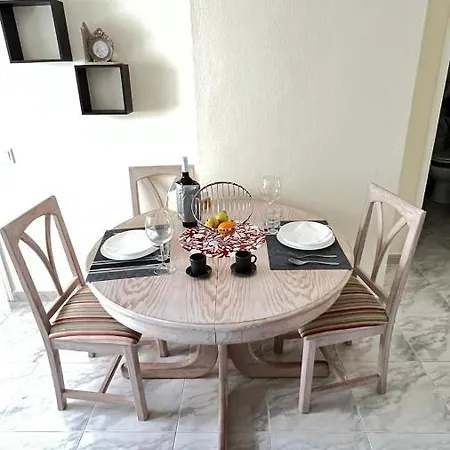 Apartamento Saluthe Apartman *